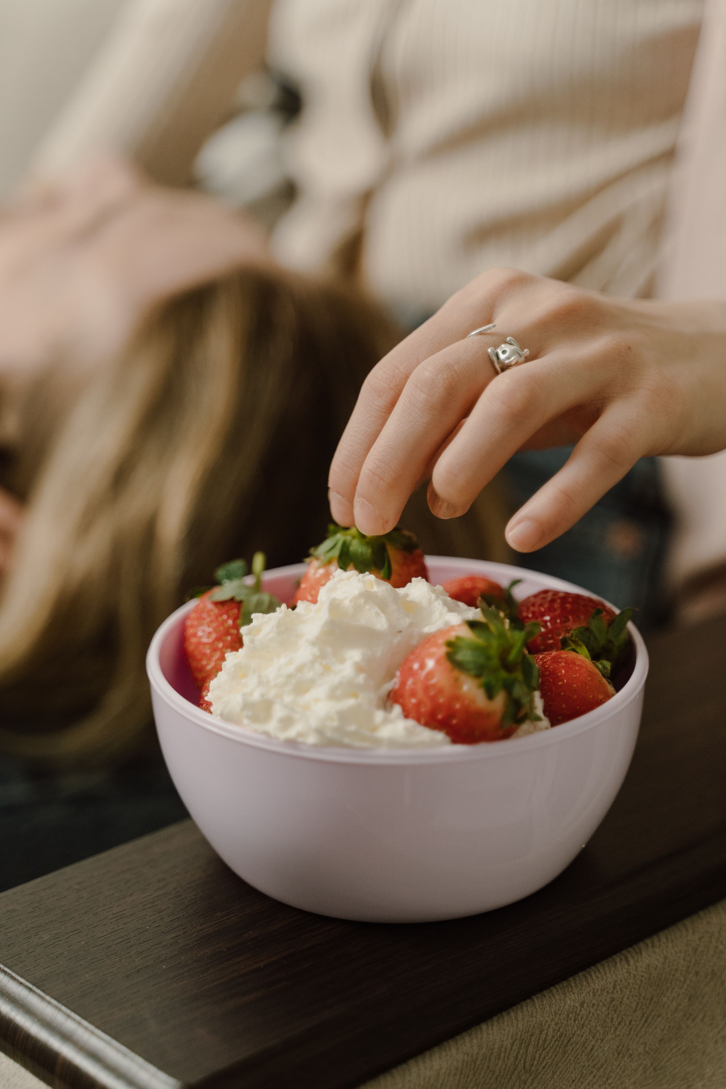 Strawberries with whipped cream | Source: Pexels